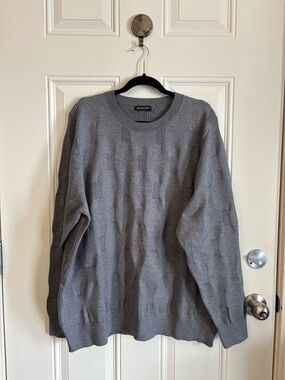 Monnuro Crewneck Sweater in Gray with Textured Knit
